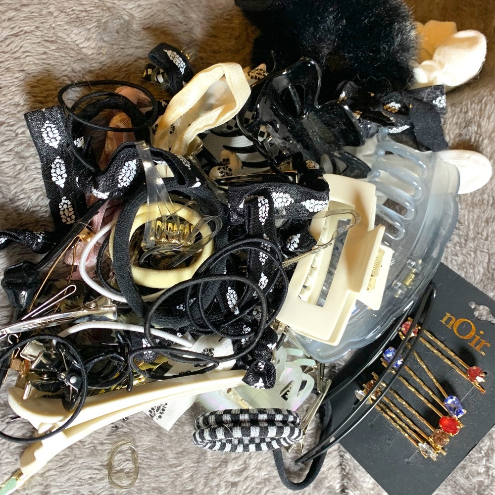 Mystery  lot bag hair accessories-headbands,clips etc B&W lot stocking stuffer g